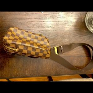 Used authentic Louis Vuitton  Geronimos Fanny Pack